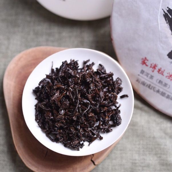 Китайский чай Шу Пуэр Mengku Rongshi Mu Ye Chun Гун Тин (Дворцовый) 2016 года, 400 г 600 фото