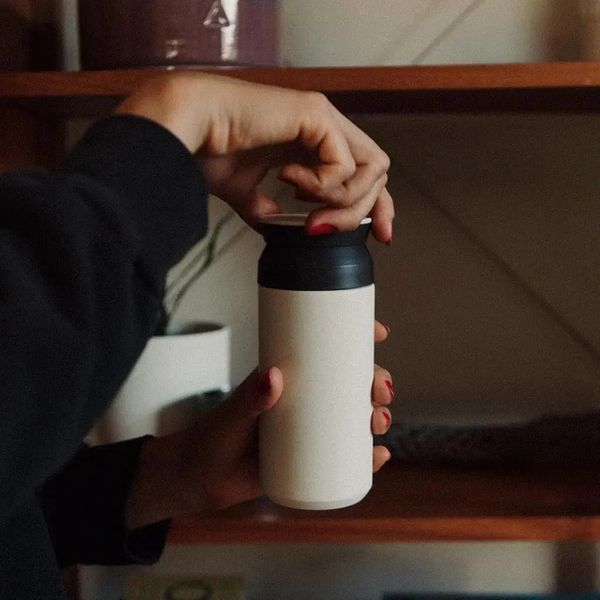 Герметична термокружка Kinto Travel Tumbler White 500 мл для походу металева з кришкою 20942 фото