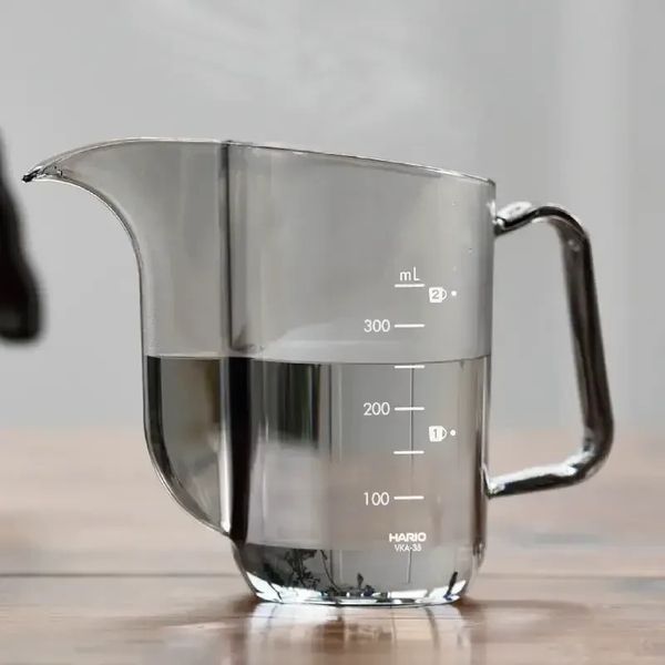 Подарунковий набір Hario V60 S-VGBK-02-TN для заварювання фільтр кави скляний пуровер сервер з чайником S-VGBK-02-TN фото