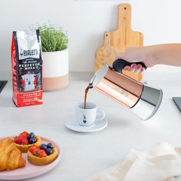 Кофеварка для индукционной плиты гейзерная Bialetti Venus new на 2 чашки 85 мл из нержавейки для кофе 7262 фото