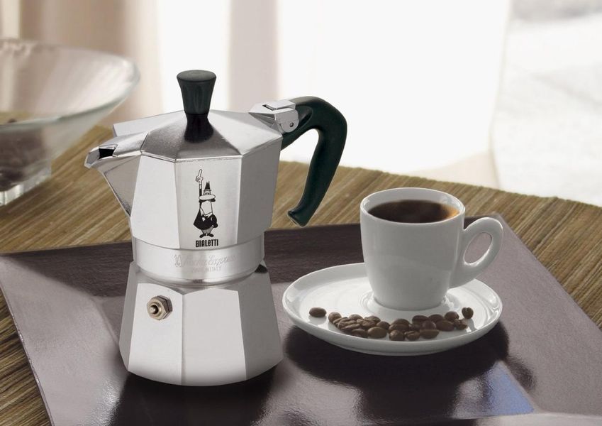 Гейзерна кавоварка Bialetti Moka Express 200 мл, на 4 чашки для приготування кави, кавник алюмінієвий 1164 фото