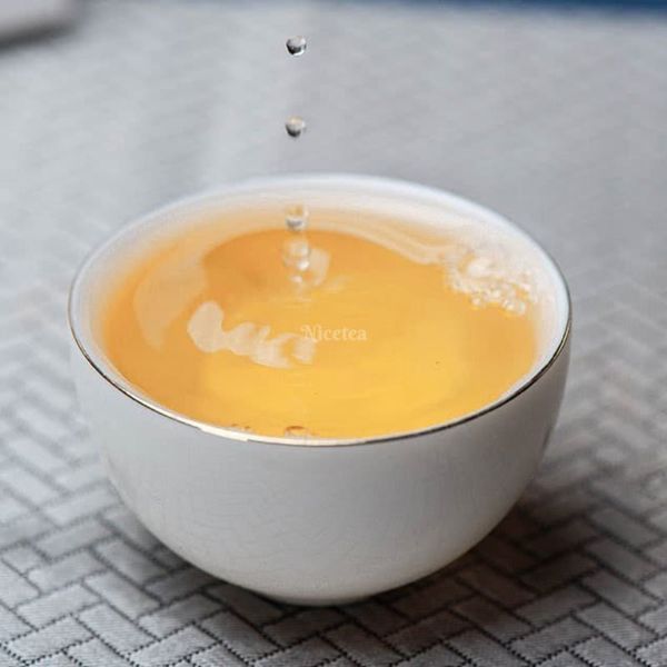 Чай белый Mengku Rongshi &laquo;Юньнаньская плитка&raquo;, 100 г 968 фото