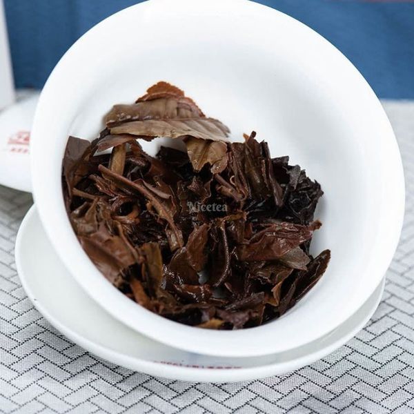 Чай белый Mengku Rongshi &laquo;Юньнаньская плитка&raquo;, 100 г 968 фото
