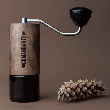 Ручна кавомолка Comandante C40 MK4 Virginia Walnut C40-MK4NB-VW 3308 фото