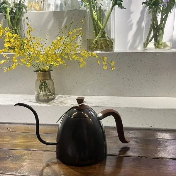 Чайник для фильтр кофе Brewista Artisan, Черный, 700 мл, с длинным тонким носиком, для бариста 15817 фото