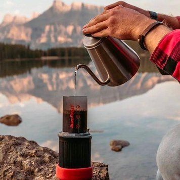 Кавоварка Аеропрес для заварювання фільтр кави Aeropress GO 10F11 фото