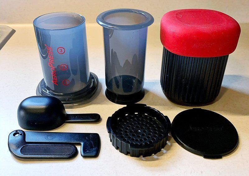 Кавоварка Аеропрес для заварювання фільтр кави Aeropress GO 10F11 фото